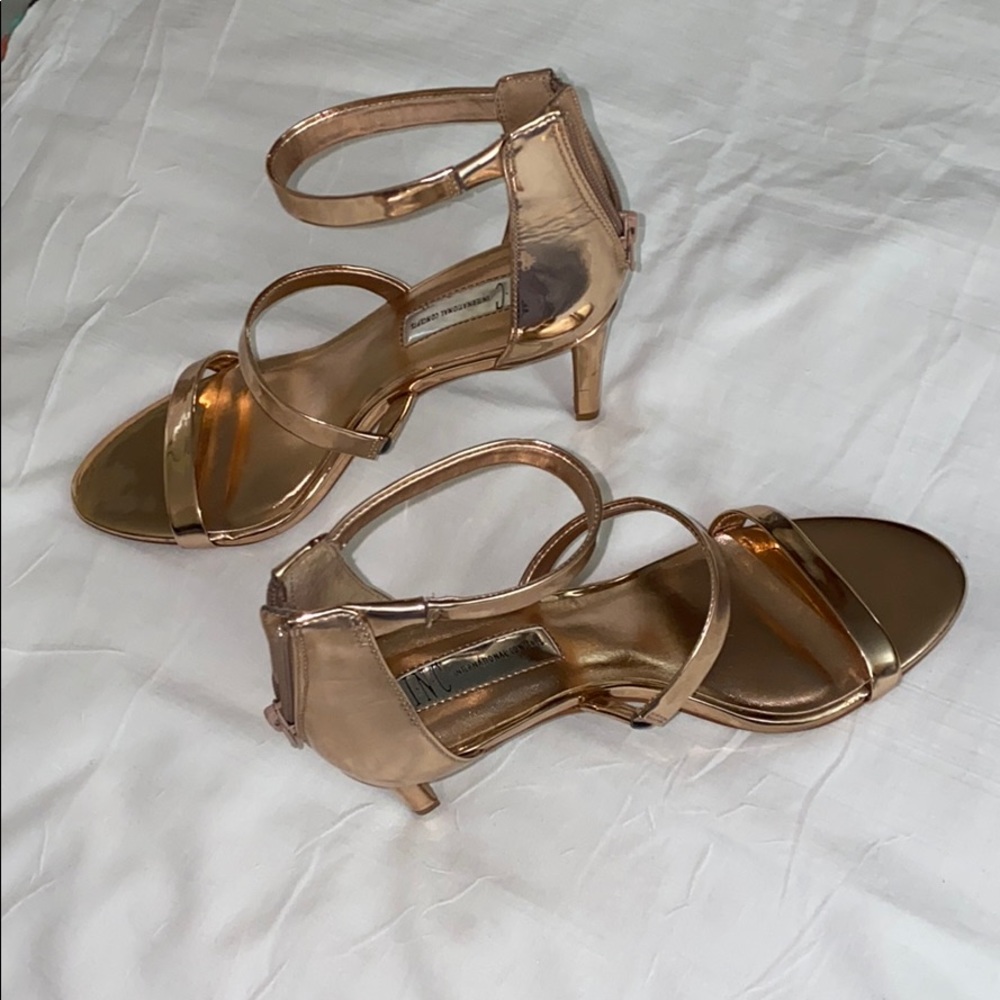 Heels - Picture 2 of 2